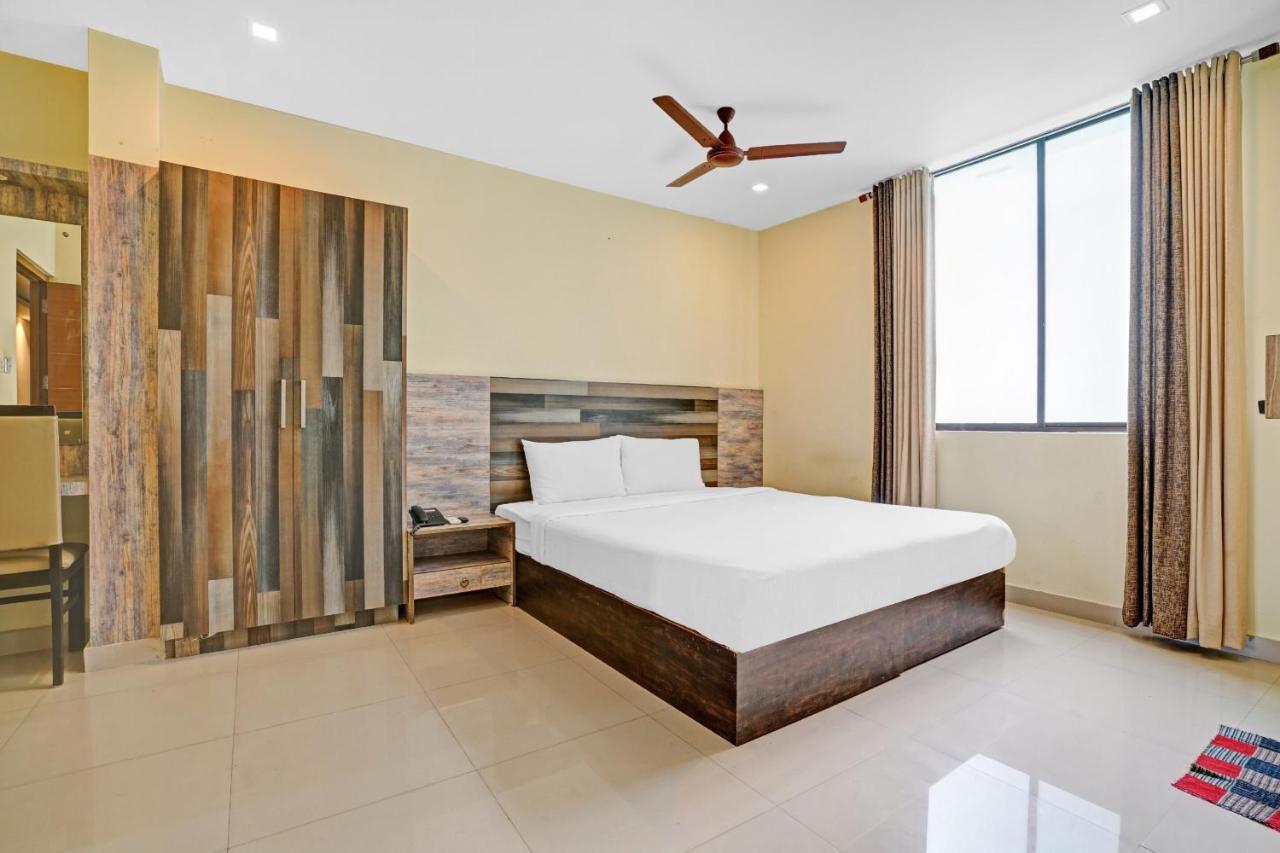 Capital O 87015 Hotel Al Salama Коччи Экстерьер фото