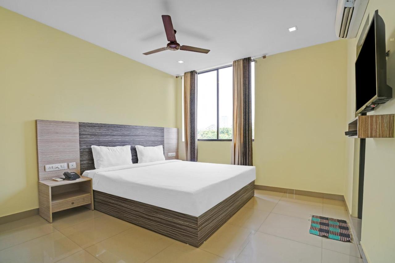 Capital O 87015 Hotel Al Salama Коччи Экстерьер фото